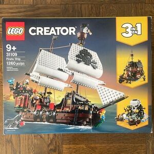 Lego Creator Set 3 in 1 - Pirate Ship 31109 - In box, never opened